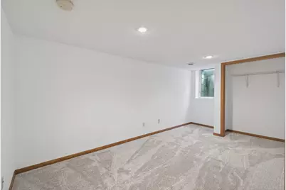2897 Mark Twain Drive, Chaska, MN 55318 - Photo 29