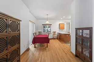 2897 Mark Twain Dr, Chaska, MN 55318 - Photo 9