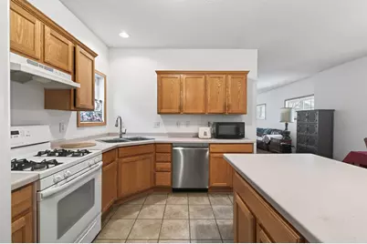 2897 Mark Twain Drive, Chaska, MN 55318 - Photo 3