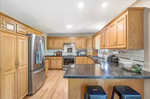 9020 Parkside Dr, Woodbury, MN 55125 - Photo 15