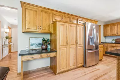 9020 Parkside Drive, Woodbury, MN 55125 - Photo 17