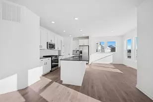 2942 Trinity Dr, Shakopee, MN 55379 - Photo 5