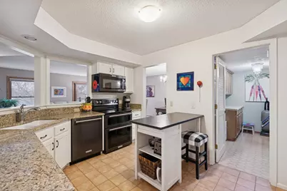 3020 Saint Albans Mill Road #310, Minnetonka, MN 55305 - Photo 5