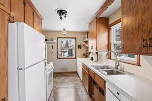 3339 Taylor Street NE, Minneapolis, MN 55418 - Photo 15