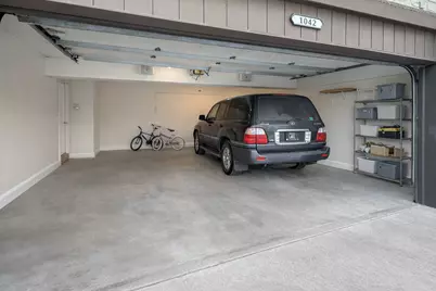 1042 E Circle Drive, Wayzata, MN 55391 - Photo 13