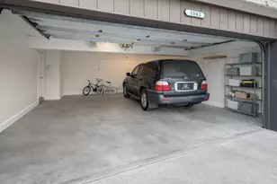 1042 E Circle Dr, Wayzata, MN 55391 - Photo 13