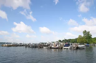 1042 E Circle Dr, Wayzata, MN 55391 - Photo 27