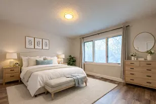 1042 E Circle Dr, Wayzata, MN 55391 - Photo 7