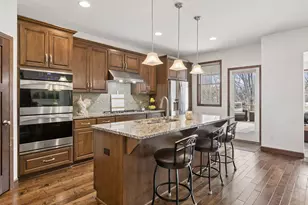 17118 Hollyhock Ct, Lakeville, MN 55044 - Photo 9