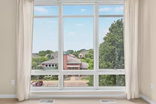 1070 Grandview Ct NE, Columbia Heights, MN 55421 - Photo 5