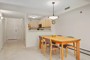 7540 Edinborough Way, Edina, MN 55435 - Photo 11