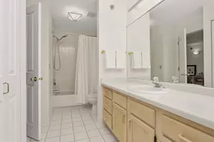 7540 Edinborough Way, Edina, MN 55435 - Photo 19