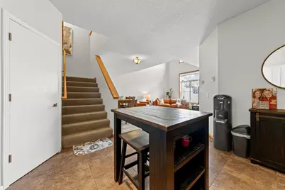 472 Hickory Lane N, Oakdale, MN 55128 - Photo 13