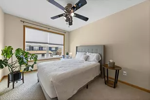 472 Hickory Ln N, Oakdale, MN 55128 - Photo 19