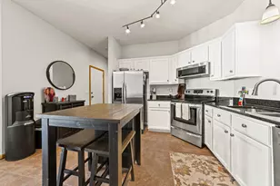 472 Hickory Ln N, Oakdale, MN 55128 - Photo 11