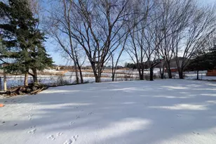 605 Heritage Trail NE, New Prague, MN 56071 - Photo 3