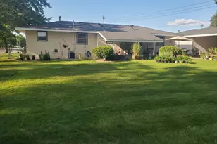 900 79th Ave NE, Spring Lake Park, MN 55432 - Photo 3