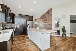 7296 Crane Dr, Hugo, MN 55038 - Photo 3