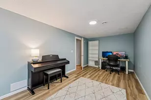 2646 Quincy St NE, Minneapolis, MN 55418 - Photo 25