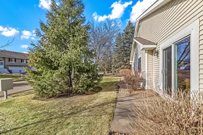 1237 Hilo Avenue N, Oakdale, MN 55128 - Photo 27