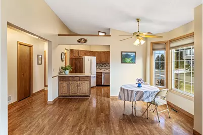 1237 Hilo Avenue N, Oakdale, MN 55128 - Photo 11