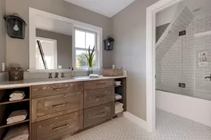 105 Walker Ave N, Wayzata, MN 55391 - Photo 67