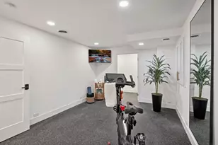 105 Walker Ave N, Wayzata, MN 55391 - Photo 105