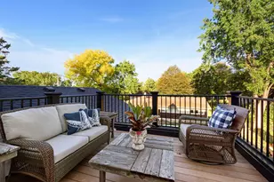 105 Walker Ave N, Wayzata, MN 55391 - Photo 77