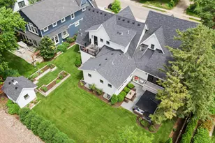 105 Walker Ave N, Wayzata, MN 55391 - Photo 117