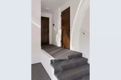 105 Walker Avenue N, Wayzata, MN 55391 - Photo 17