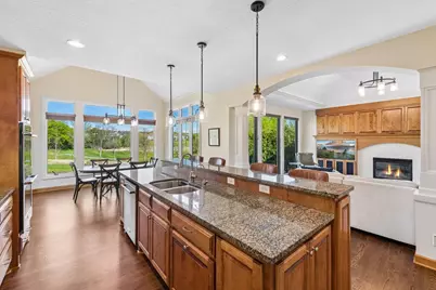 1676 Isabella Parkway, Chaska, MN 55318 - Photo 21