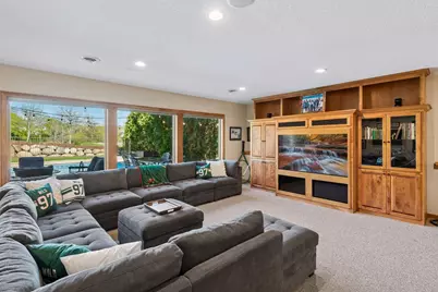 1676 Isabella Parkway, Chaska, MN 55318 - Photo 41
