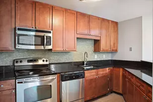 6050 Chasewood Pkwy, Hopkins, MN 55343 - Photo 23