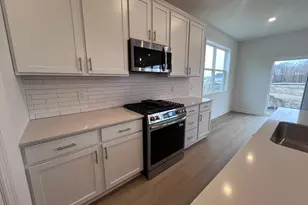 13276 Hupp Ct NE, Blaine, MN 55449 - Photo 5