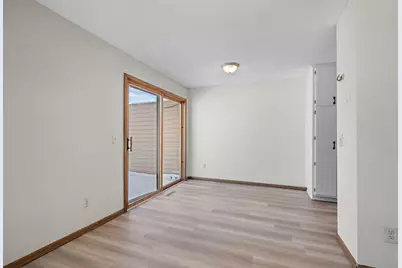 6109 64th Avenue N, Brooklyn Park, MN 55429 - Photo 17