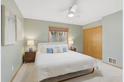 10549 Kentucky Avenue S, Bloomington, MN 55438 - Photo 19