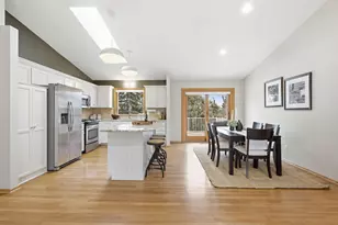 10549 Kentucky Ave S, Bloomington, MN 55438 - Photo 13