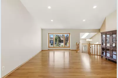 10549 Kentucky Avenue S, Bloomington, MN 55438 - Photo 5