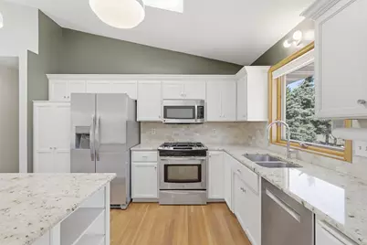 10549 Kentucky Avenue S, Bloomington, MN 55438 - Photo 17