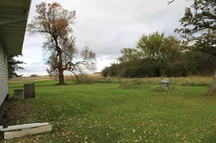 63501 300th St, Chokio, MN 56221 - Photo 13