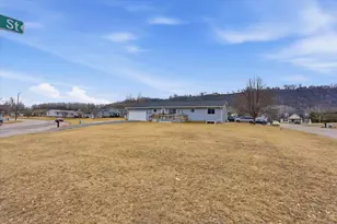 1110 S 10th St, Lake City, MN 55041 - Photo 3