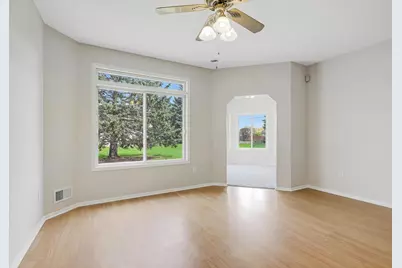 7592 Hinton Park Avenue S, Cottage Grove, MN 55016 - Photo 9