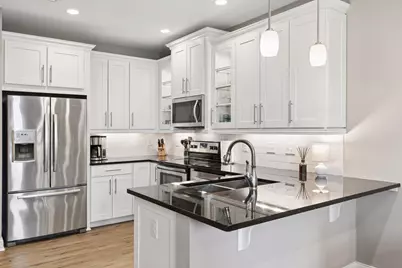 8414 Hemlock Lane N, Maple Grove, MN 55369 - Photo 5