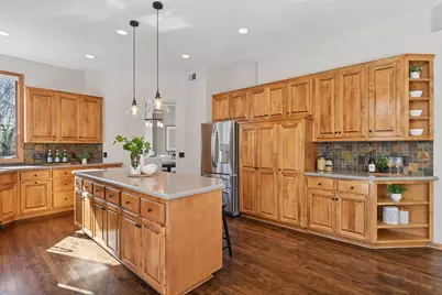 7329 Bent Bow Trail, Chanhassen, MN 55317 - Photo 19