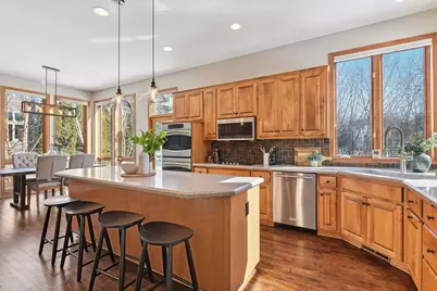 7329 Bent Bow Trail, Chanhassen, MN 55317 - Photo 15