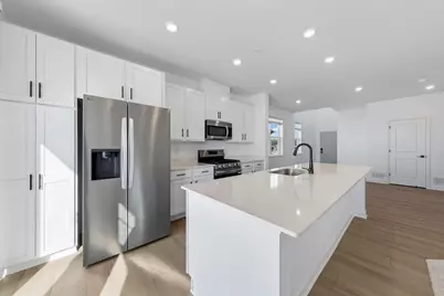 10531 Harbor Lane N, Maple Grove, MN 55369 - Photo 7