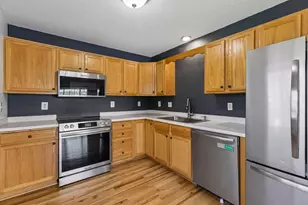1587 County Rd D E, Maplewood, MN 55109 - Photo 11