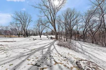 8290 Angus Avenue, Inver Grove Heights, MN 55077 - Photo 3