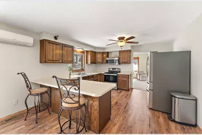 8290 Angus Avenue, Inver Grove Heights, MN 55077 - Photo 11