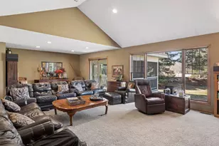 9813 Wedgewood Cir, Woodbury, MN 55125 - Photo 15